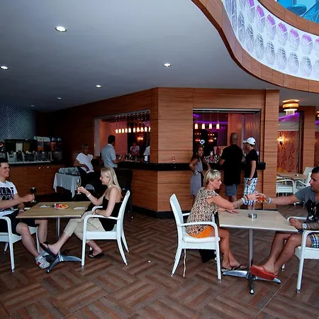 Grand Zaman 4* 阿拉尼亚